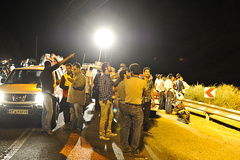 چترباز ۲۰ ساله در میان کابل های فشار قوی برق